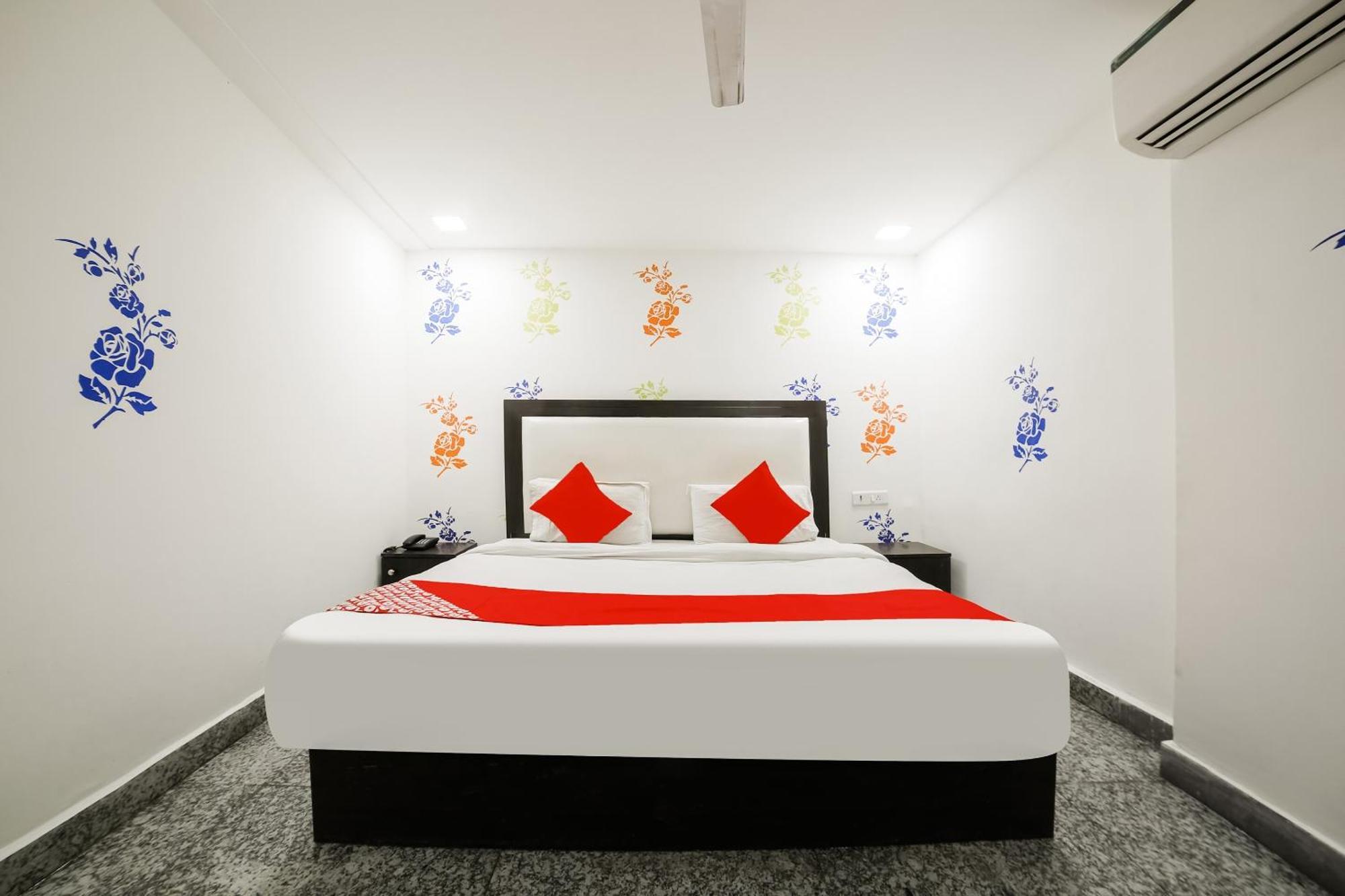 My Comfortable Hotel Neu-Delhi Exterior foto